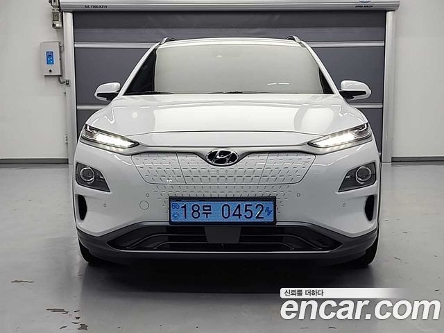 Hyundai Kona Premium - фото 1