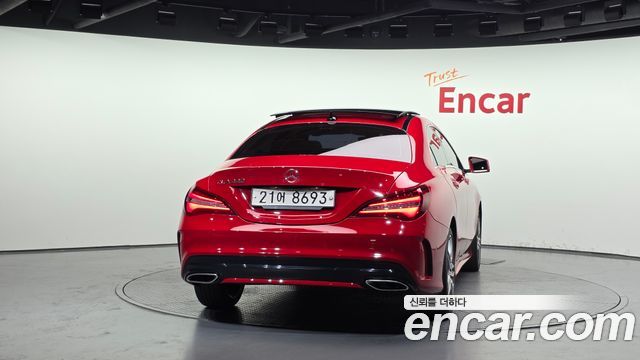 Mercedes-Benz CLA-Class C117 CLA220 AMG Line - фото 3