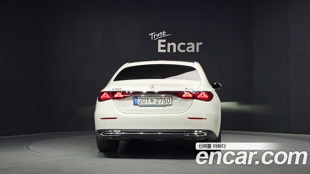 Mercedes-Benz E-Class W214 E300 4MATIC Exclusive - фото 3