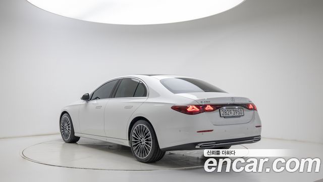 Mercedes-Benz E-Class W214 E450 4MATIC Exclusive - фото 1