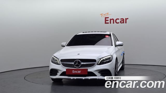 Mercedes-Benz C-Class W205 C200 AMG Line - фото 2