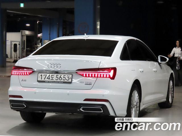 Audi A6 C8 45 TFSI Quattro Premium - фото 3