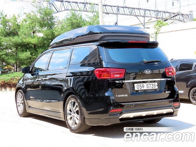 Kia Carnival Новый Gasoline 9-Seater Hi-Limousine Noblesse Special - фото 2