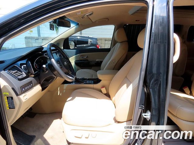 Kia Carnival Новый Gasoline 9-Seater Hi-Limousine Noblesse Special - фото 4
