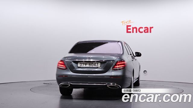 Mercedes-Benz E-Class W213 E200 Avantgarde - фото 3