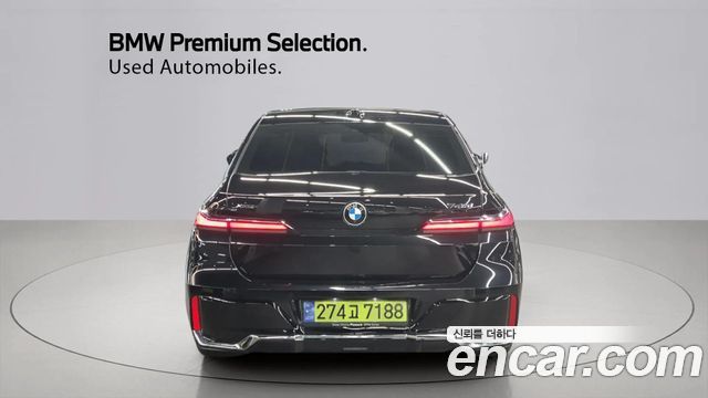 BMW 7-Series G70 740d xDrive M Sport - фото 3