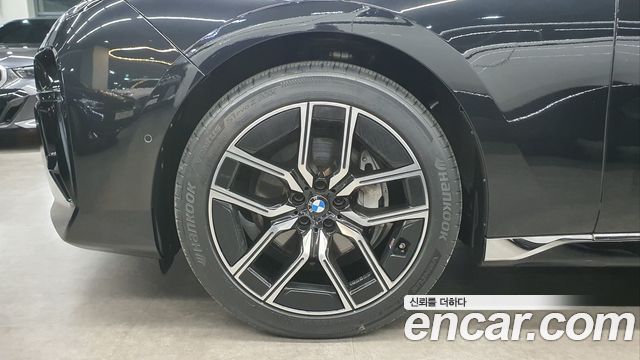 BMW 7-Series G70 740d xDrive M Sport - фото 4