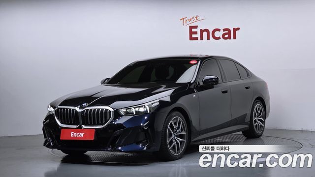 BMW 5-Series G60 520i M Sport - фото 0