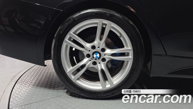 BMW 3-Series F30 330i M Sport Shadow - фото 4