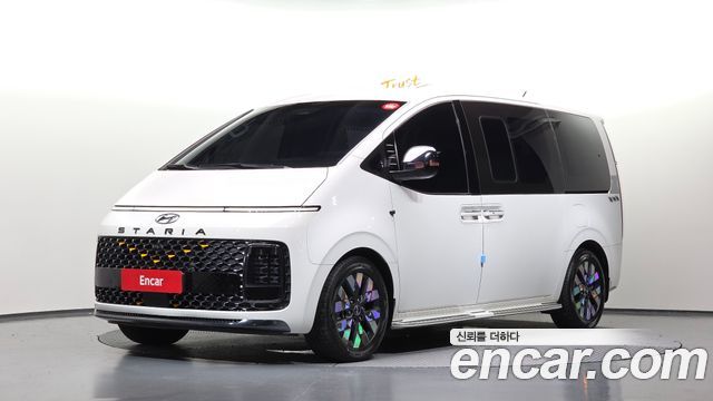 Hyundai Staria 4WD Lounge 7-Seater Inspiration - фото 0