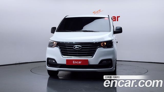 Hyundai Starex Новый Van 5-Seater Smart - фото 2