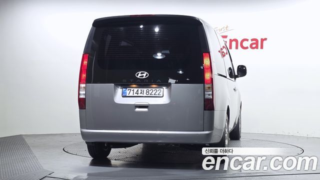 Hyundai Staria HEV 1.6 Tourer 11-Seater Modern - фото 3