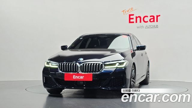 BMW 5-Series G30 520i M Sport - фото 2
