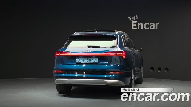 Audi e-tron 55 Quattro - фото 3