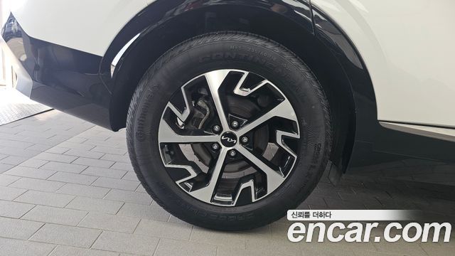 Kia Sportage 5-го поколения, гибрид Signature 2WD - фото 4