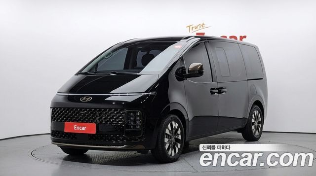 Hyundai Staria Lounge 7-Seater Inspiration - фото 0
