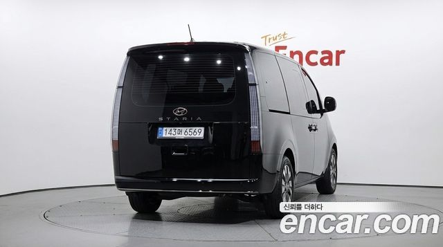 Hyundai Staria Lounge 7-Seater Inspiration - фото 3