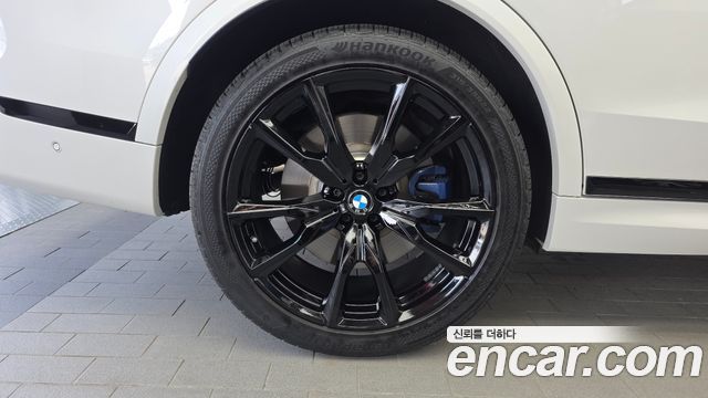 BMW X7 G07 M60i xDrive M sport 6STR - фото 4