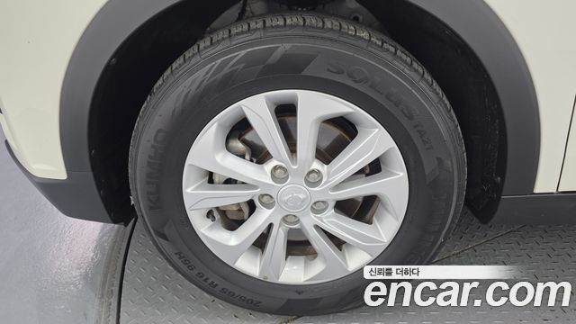 SsangYong Tivoli Gasoline 1.5 2WD V3 - фото 4