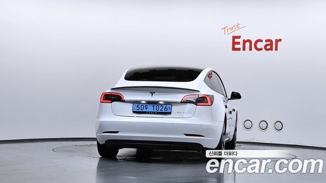 Tesla Model 3 Long Range AWD - фото 3