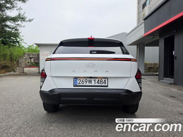 Hyundai Kona SX2, гибрид H Pick - фото 3