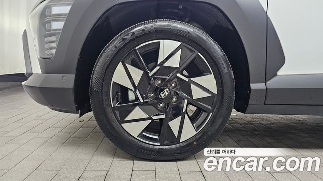 Hyundai Kona SX2, гибрид Inspiration - фото 4