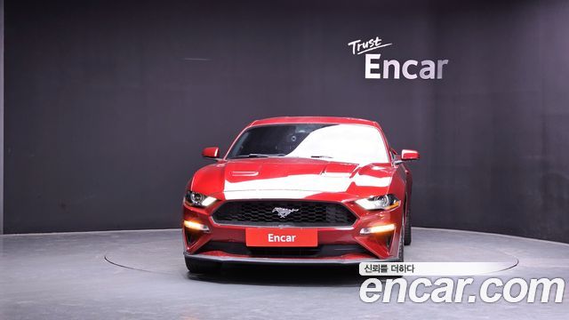 Ford Mustang Coupe - фото 2