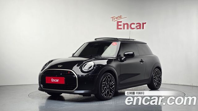 Mini Cooper 4-го поколения Favoured - фото 0