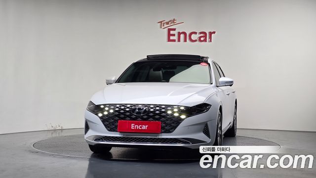 Hyundai Grandeur Новый IG, гибрид Calligraphy - фото 2