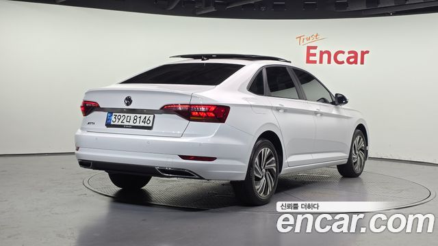 Volkswagen Jetta 7-го поколения 1.4 TSI Prestige - фото 1
