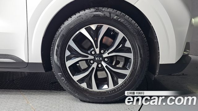 Kia Carnival 4-го поколения 9-Seater Prestige - фото 4