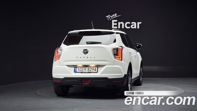 SsangYong Tivoli Gasoline 1.5 2WD V3 - фото 2
