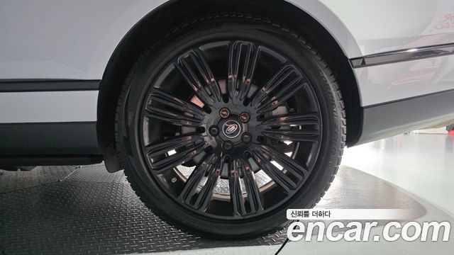 Land Rover Range Rover 5-го поколения 5.0 SC AB LWB - фото 4