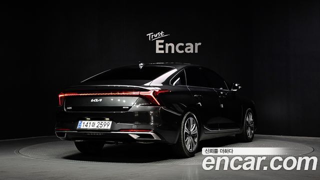 Kia K8 гибрид Signature Special - фото 1