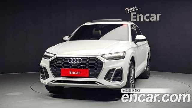 Audi Q5 FY 45 TFSI Quattro Premium - фото 2