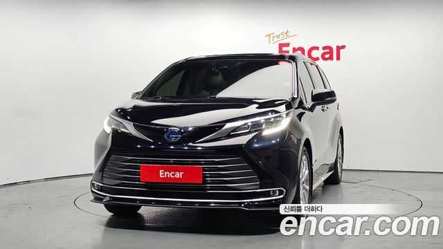 Toyota Sienna 4-го поколения 2.5 Hybrid 2WD - фото 2