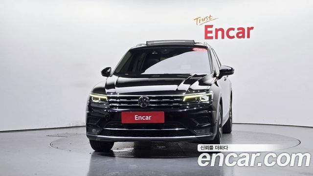 Volkswagen Tiguan 2-го поколения 2.0 TDI Prestige - фото 1