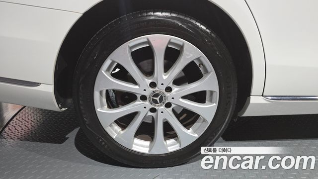 Mercedes-Benz E-Class W213 E300 4MATIC Exclusive - фото 4