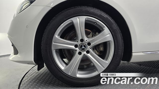 Mercedes-Benz E-Class W213 E200 Avantgarde - фото 3