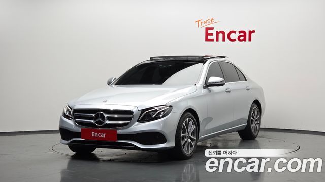 Mercedes-Benz E-Class W213 E300 4MATIC Avnatgarde - фото 0