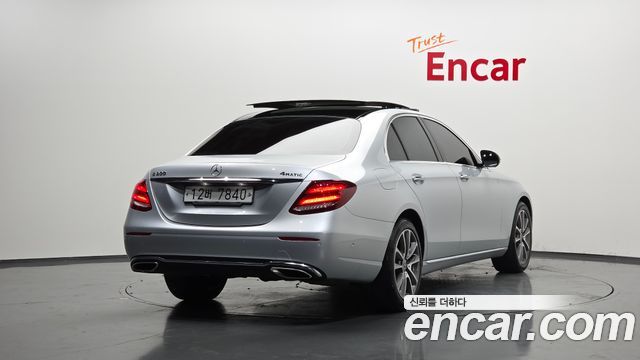 Mercedes-Benz E-Class W213 E300 4MATIC Avnatgarde - фото 1