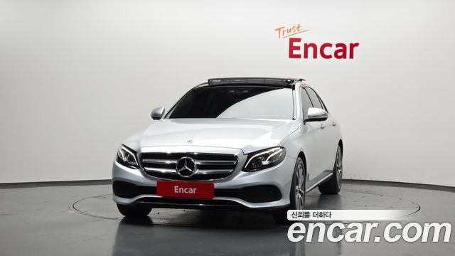 Mercedes-Benz E-Class W213 E300 4MATIC Avnatgarde - фото 2