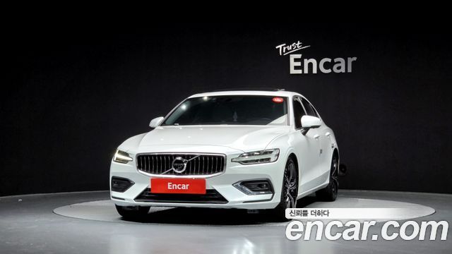 Volvo S60 3-го поколения B5 Inscription - фото 2