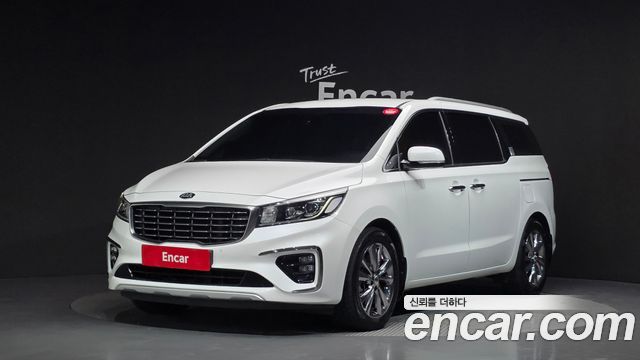 Kia Carnival Новый 7-Seater Limousine VIP - фото 0