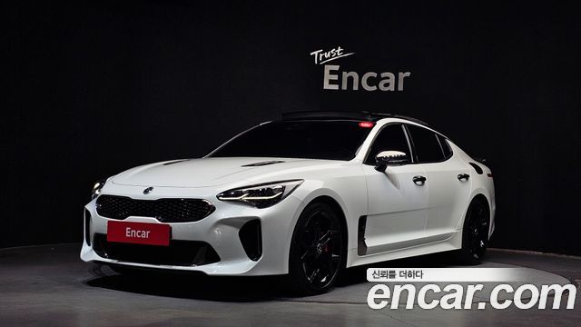 Kia Stinger 2.0 Turbo 2WD Platinum - фото 0