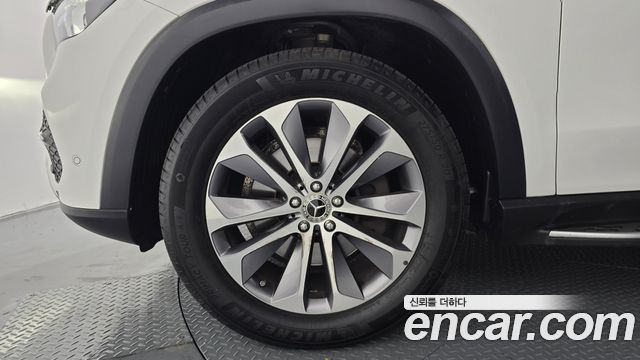 Mercedes-Benz GLE-Class W167 GLE300d 4MATIC - фото 4