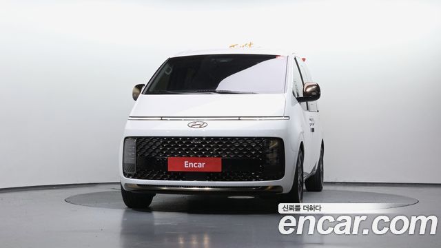 Hyundai Staria 4WD Lounge 7-Seater Inspiration - фото 2