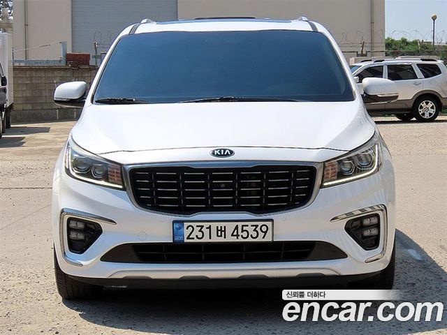 Kia Carnival Новый 9-Seater Noblesse Special - фото 0