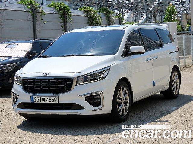 Kia Carnival Новый 9-Seater Noblesse Special - фото 1