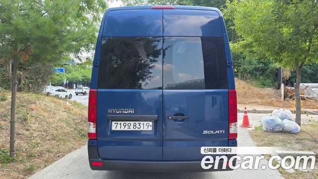 Hyundai Solati 15-seater deluxe - фото 3